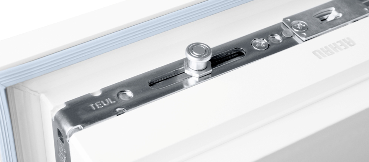 Triple-glazed PVC Windows Ranking - Siegenia Titan AF fittings